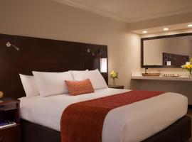 安克雷奇湖畔酒店，位于泰德·史蒂文斯安克雷奇国际机场 - ANC附近的酒店