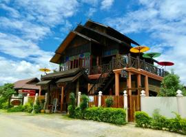 茵莱小屋精品酒店，位于娘瑞Nga Phe Kyaung Monastery附近的酒店