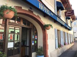 HOTEL Perreau，位于Lormes的酒店