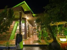 Lawaka Hotel
