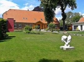 Historisches Hotel Altes Pfarrhaus，位于旧施韦林的酒店