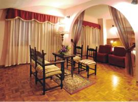 Albergo La Perla，位于Civitella Roveto的酒店