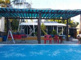 Cabanas Deyanira Chelem，位于车勒姆的酒店