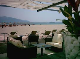 Astoria Apartments，位于克拉默特的酒店