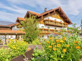 Edlmann-Hof，位于Obing的酒店