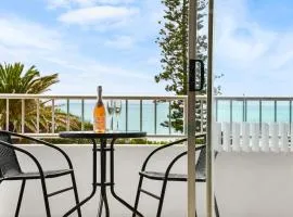 Alex Beach Apt Bilgola4