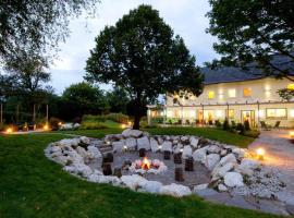 Hotel Sonnenhof，位于Timelkam的酒店