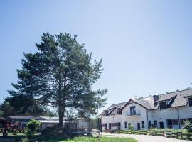 Quatro Osrodek Jezdziecki - Gospodarstwo Agroturystyczne，位于波别济斯卡的酒店