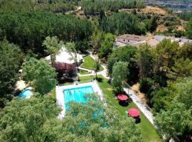 Hotel Resort Cueva del Fraile，位于昆卡的度假村