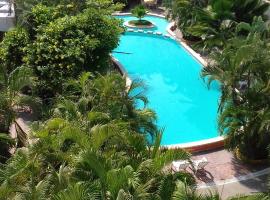 Hotel Playa Azul，位于普拉亚阿苏尔的酒店