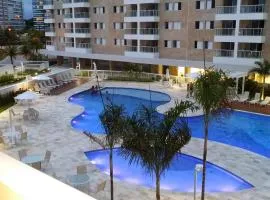 Jd. S. Lourenço - Riviera - Novo, 3 dorm, AC, 300m do mar, serviço de praia