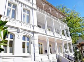 Wilhelms Hostel im Ostseebad Sellin，位于奥斯赛拜-塞林的住宿加早餐旅馆