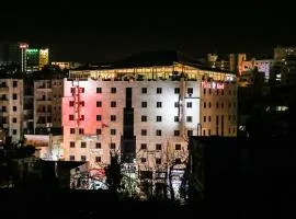 Queen Plaza Hotel，位于希伯仑的酒店
