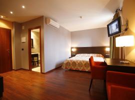 hotel Montesa，位于圣马特奥的酒店