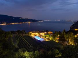 萨塞努公园酒店，位于提尼亚类的酒店