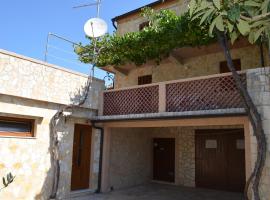 Holiday Home Garina，位于Draga Bašćanska的酒店