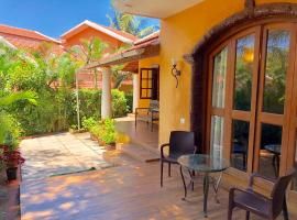 The Bungalows Light House, Goa by Leisure Hotels，位于坎多林的别墅