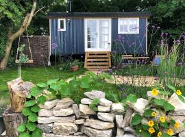 Purbeck Shepherd Huts，位于Worth Matravers的公寓