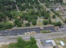 佩利苏格兰旅馆及套房酒店