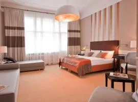 库弗斯坦达姆大街厄尔巴酒店 - 钱伯斯设计