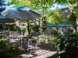 Hotel Arazá - Lago Agrio，位于新洛哈的酒店
