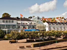 Grand Hotel Åsgårdstrand - Unike Hoteller，位于奥斯高特兰桑讷菲尤尔机场 - TRF附近的酒店