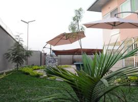 Colibri Inn Hotel，位于Kolwezi的酒店