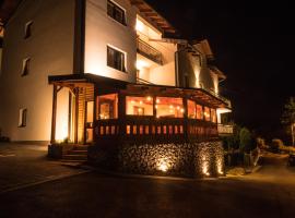 Bergkranc Hotel & Resort，位于帕莱的酒店