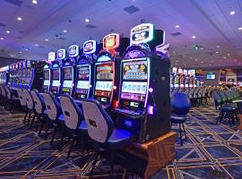 Tiverton Casino Hotel，位于Tiverton的酒店