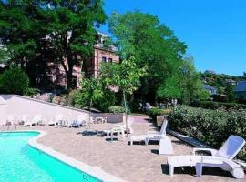 Relais Saint-Roch，位于Saint-Alban-sur-Limagnole的酒店