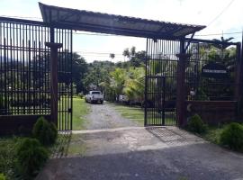 Hotel En El Campo Mana Del Cielo，位于San Ramón的酒店