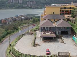 ANTARIKSH RETREAT，位于浦那的酒店