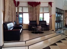 Ex-Tee Crystal Homes，位于Bolgatanga的酒店