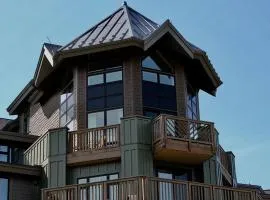 1302 Lodge At Spruce Peak Ski In Ski Out Two Bedroom By Stowe Mountain Rentals