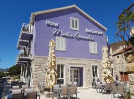 Hotel - Restaurant Mala Banda，位于耶尔萨的酒店