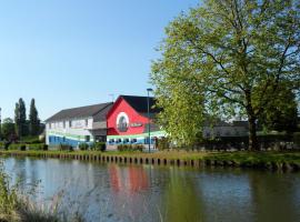 佩妮池旅馆，位于Pierrefitte-sur-Loire的酒店