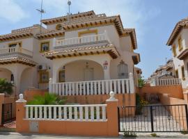 Villas Playa Cabo Roig，位于洛斯杜尔斯的酒店