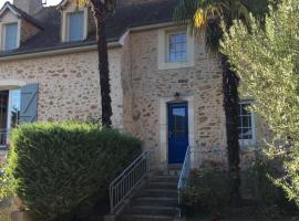 chambre privée，位于Lombron的酒店