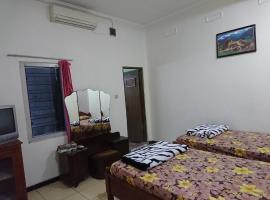 Hotel Larasati，位于Rembang的酒店