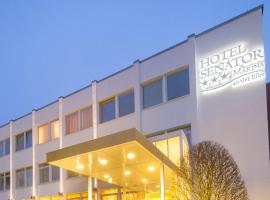 塞内特滨海酒店，位于韦德尔汉堡海滨游艇附近的酒店