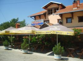 Motel Jezero，位于Topola的酒店