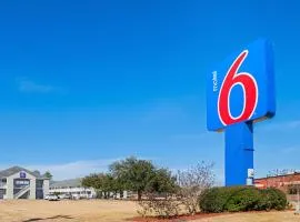 Motel 6-Bay Saint Louis, MS