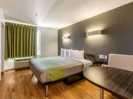 Studio 6-San Marcos, TX