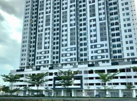 Meridin Bayvue Serviced Apt，位于Kampong Kuala Masai的公寓