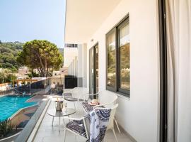 Samian Mare Hotel, Suites & Spa，位于卡罗维西的酒店