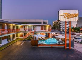The Tangerine - a Burbank Hotel，位于伯班克的汽车旅馆