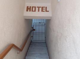Hotel Anacleto，位于圣保罗卡特万托博物馆附近的酒店