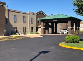 Bourbon Capital Inn，位于巴兹敦的酒店