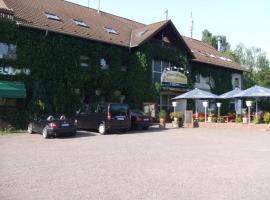 Hotel Restaurant Zur Hexe，位于Überherrn的酒店
