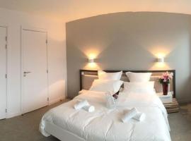 Hotel Le Confluent，位于Pontaumur的酒店
